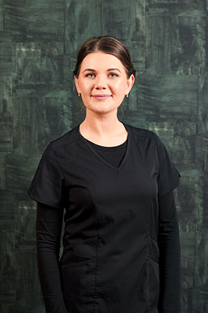 Nicole Laubscher Dental Assistant